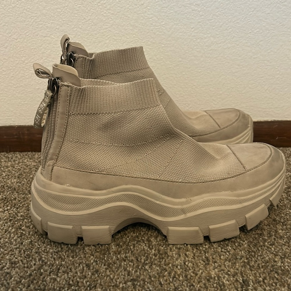 Forever 21 platform sneakers
